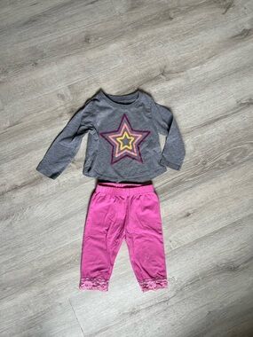 Falls Creek Girls Gray Star Top with Pink Leggings